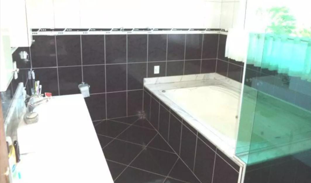 Imagem Casa com 4 Quartos à Venda, 330 m² em Vila Petrópolis - Atibaia Imagem Casa com 4 Quartos à Venda, 330 m² em Vila Petrópolis - Atibaia
