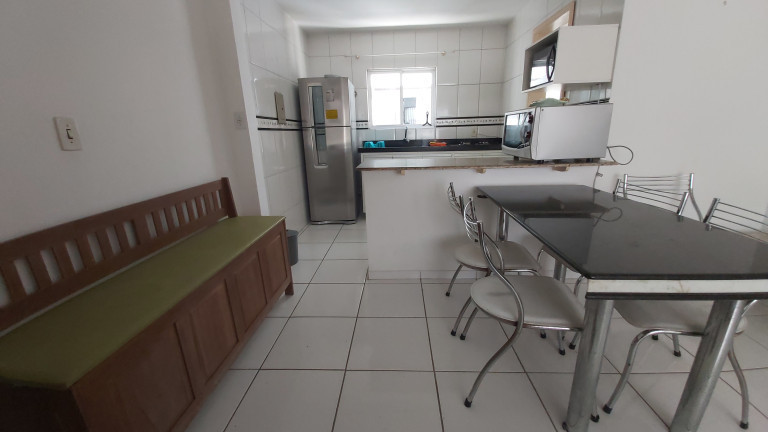 Imagem Apartamento com 2 Quartos para Temporada,  em Meia Praia - Itapema