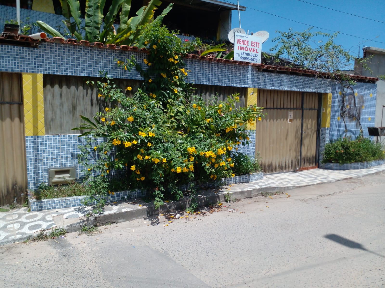 Imagem Casa com 4 Quartos à Venda, 200 m²em Pitanguinha - Simões Filho Imagem Casa com 4 Quartos à Venda, 200 m²em Pitanguinha - Simões Filho