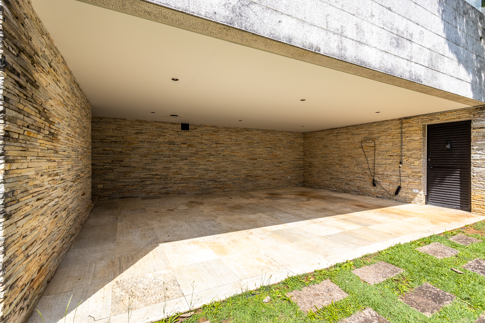 Imagem Casa de Condomínio com 5 Quartos à Venda ou Locação, 530 m² em Alphaville - Santana de Parnaíba