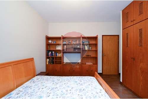 Imagem Sobrado com 3 Quartos à Venda, 351 m²em Jardim Esplanada II - São José dos Campos Imagem Sobrado com 3 Quartos à Venda, 351 m²em Jardim Esplanada II - São José dos Campos