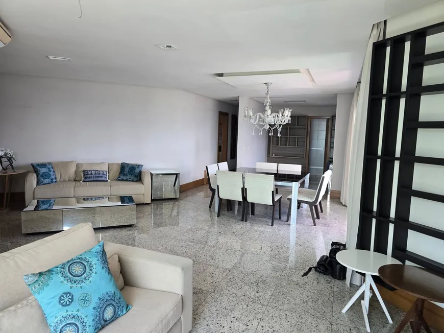 Imagem Apartamento com 3 Quartos à Venda, 200 m²em Umarizal - Belém Imagem Apartamento com 3 Quartos à Venda, 200 m²em Umarizal - Belém