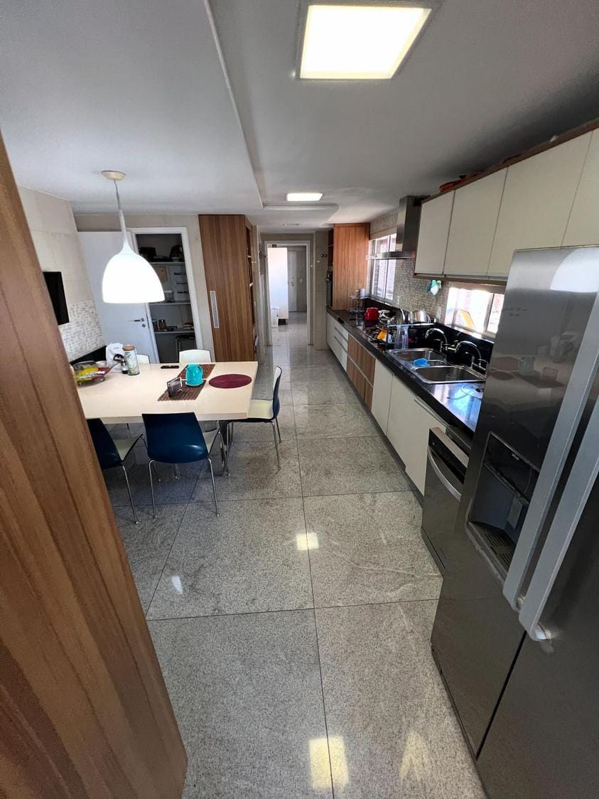 Imagem Apartamento com 5 Quartos à Venda, 415 m²em Meireles - Fortaleza