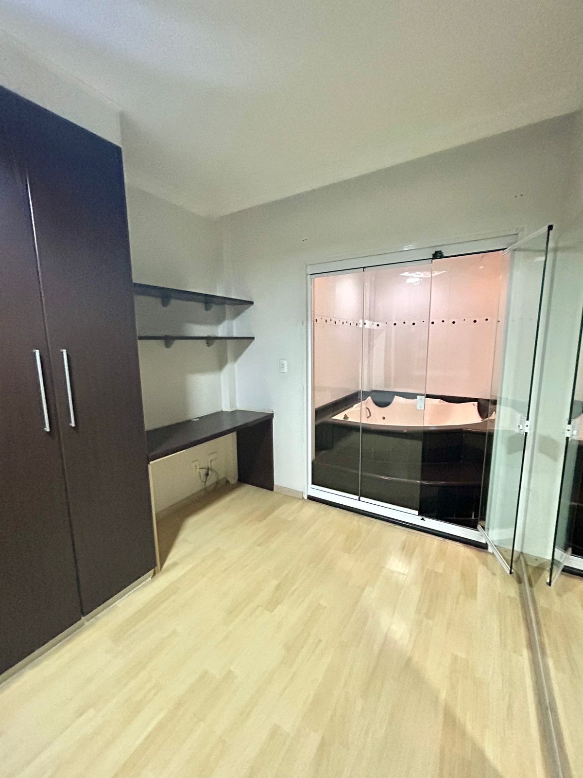 Imagem Apartamento com 3 Quartos à Venda, 295 m²em Canto do Forte - Praia Grande Imagem Apartamento com 3 Quartos à Venda, 295 m²em Canto do Forte - Praia Grande