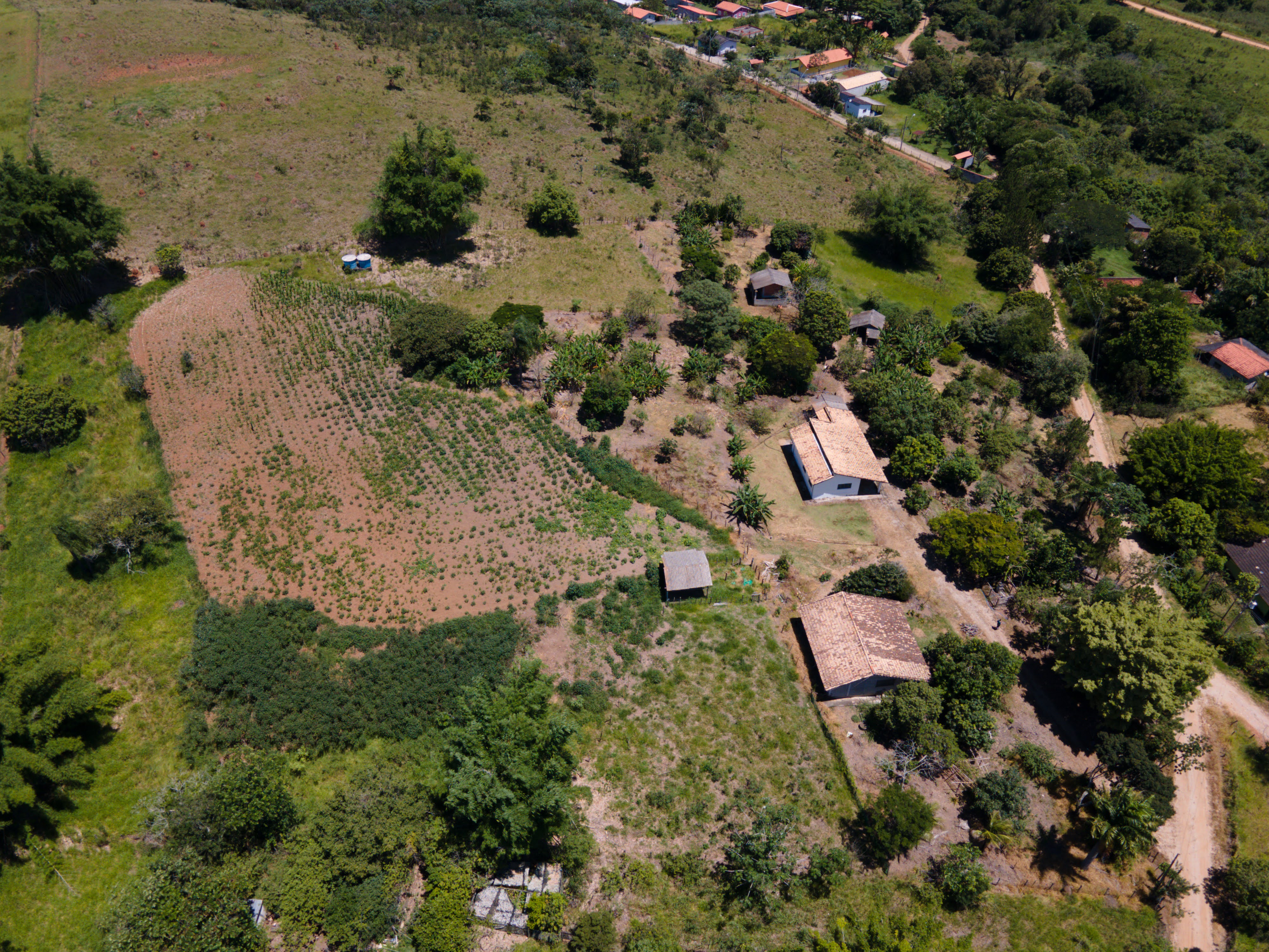Imagem Chácara com 3 Quartos à Venda, 24.000 m² em Chácara Marambaia - Caçapava Imagem Chácara com 3 Quartos à Venda, 24.000 m² em Chácara Marambaia - Caçapava