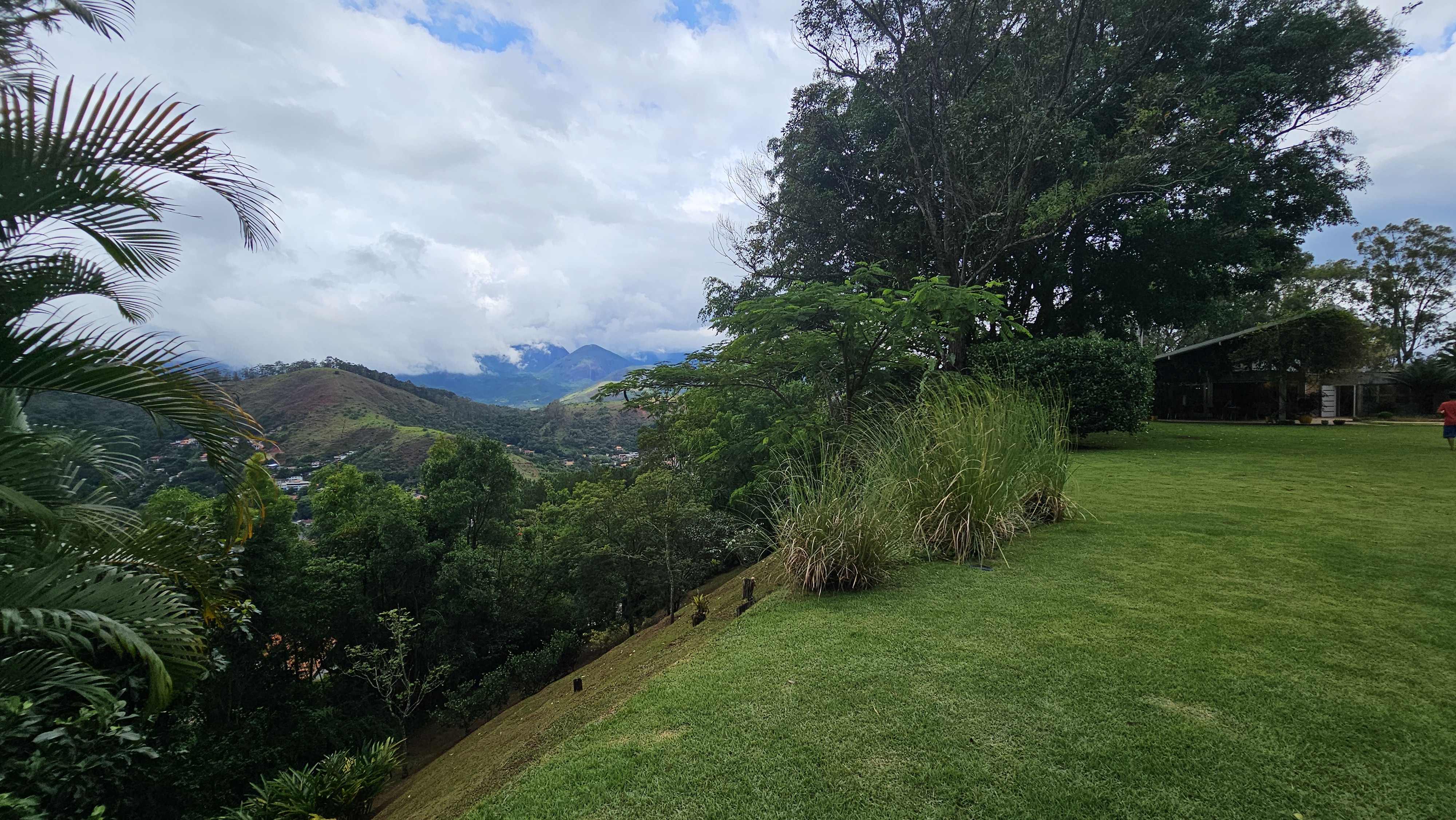 Imagem Casa de Condomínio com 6 Quartos à Venda, 714 m² em Itaipava - Petrópolis