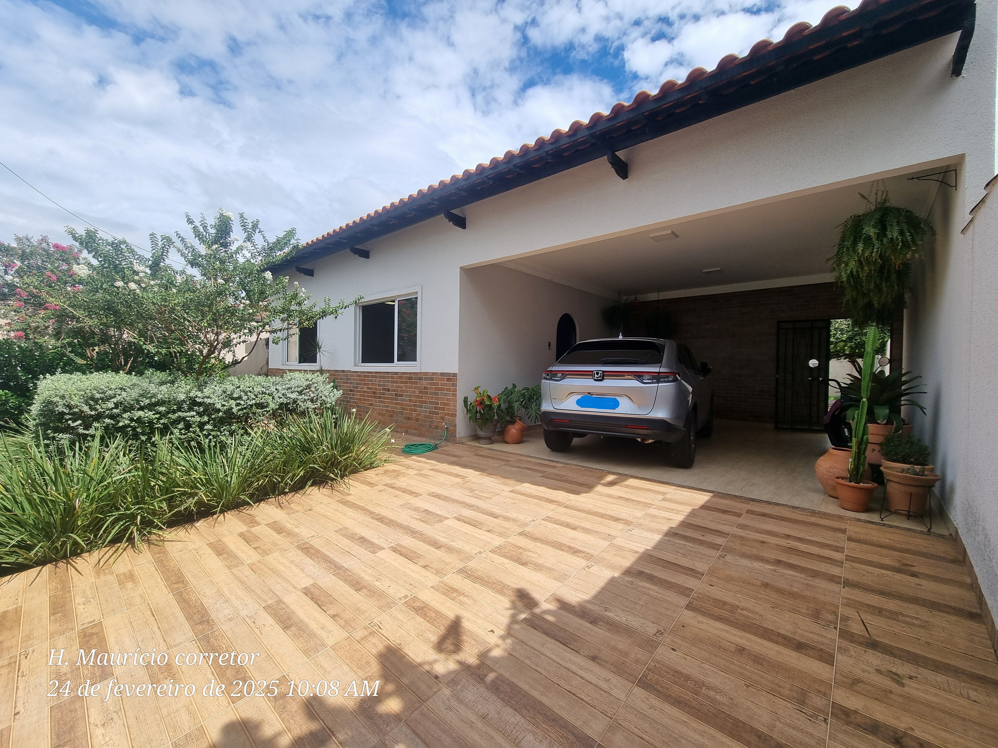 Imagem Casa com 3 Quartos à Venda, 232 m² em Setor Jaó - Goiânia Imagem Casa com 3 Quartos à Venda, 232 m² em Setor Jaó - Goiânia