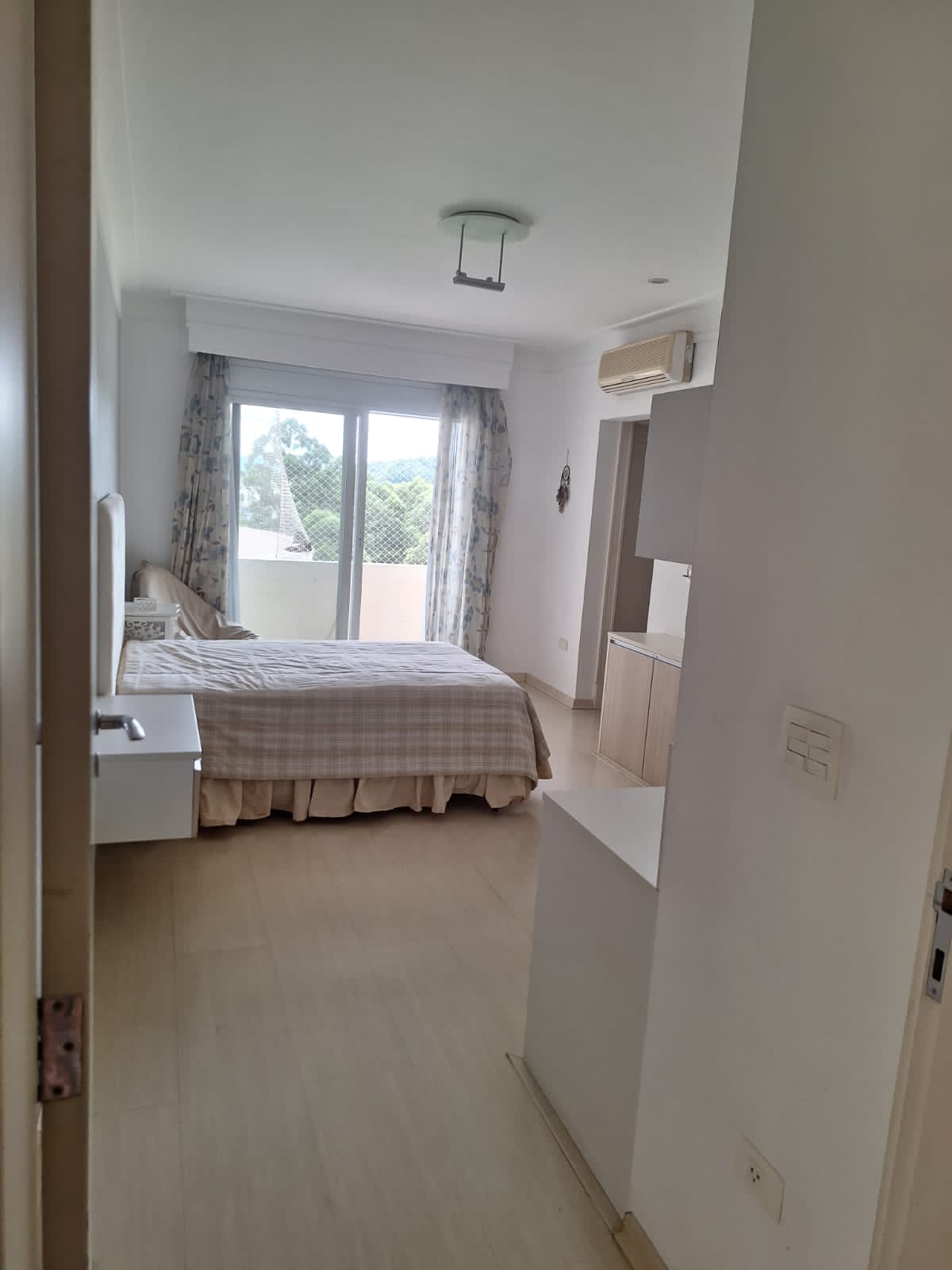 Imagem Casa com 4 Quartos à Venda, 600 m²em Tamboré - Santana de Parnaíba Imagem Casa com 4 Quartos à Venda, 600 m²em Tamboré - Santana de Parnaíba
