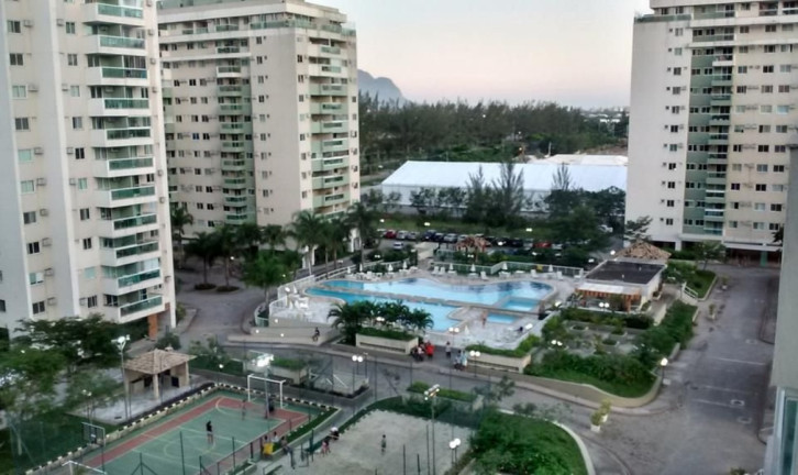 Imagem Apartamento com 2 Quartos à Venda, 64 m² em Camorim - Rio de Janeiro