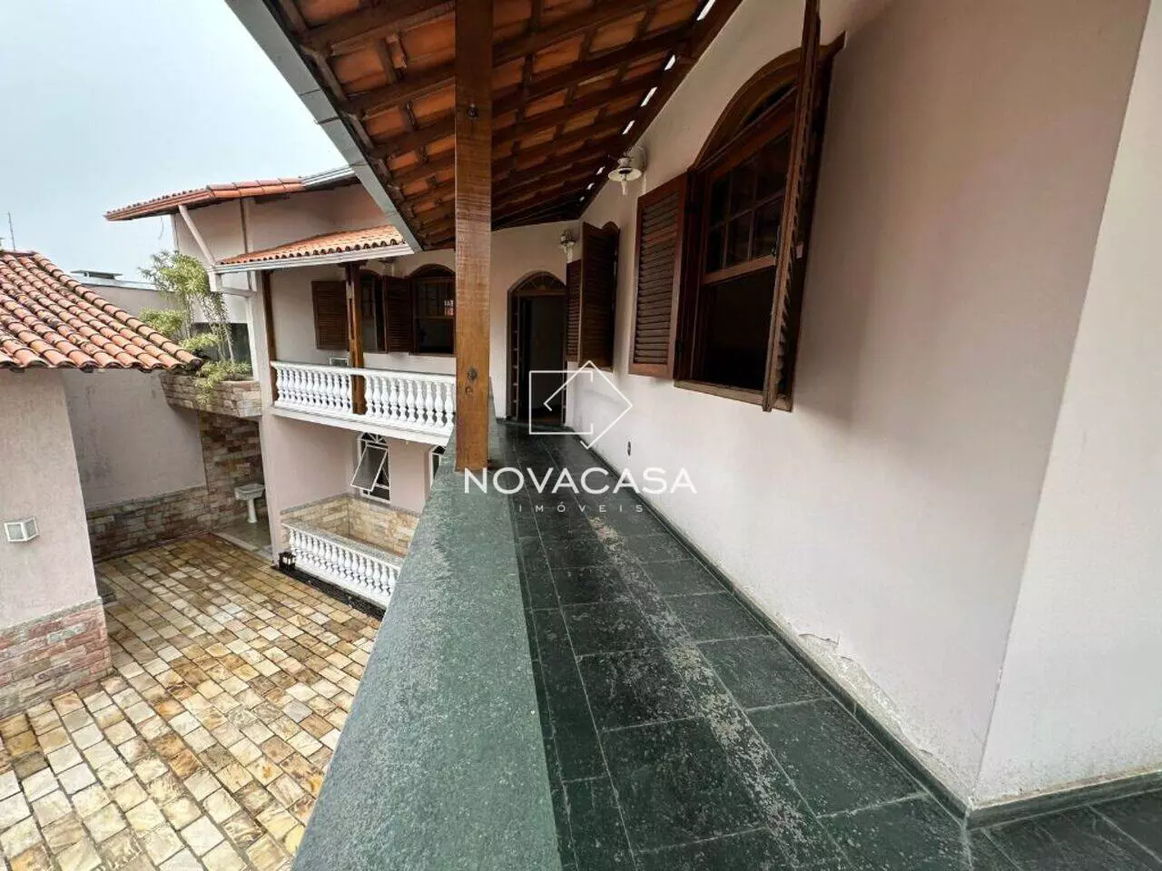 Imagem Casa com 5 Quartos à Venda, 625 m² em Santa Branca - Belo Horizonte Imagem Casa com 5 Quartos à Venda, 625 m² em Santa Branca - Belo Horizonte