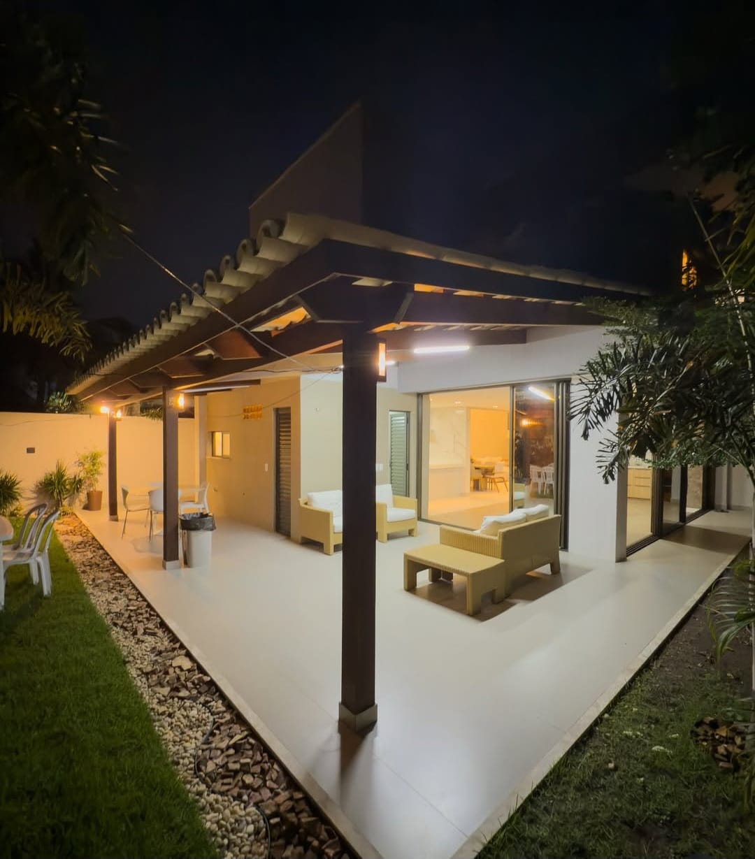 Imagem Casa de Condomínio com 4 Quartos à Venda, 270 m² em Urucunema - Eusébio Imagem Casa de Condomínio com 4 Quartos à Venda, 270 m² em Urucunema - Eusébio