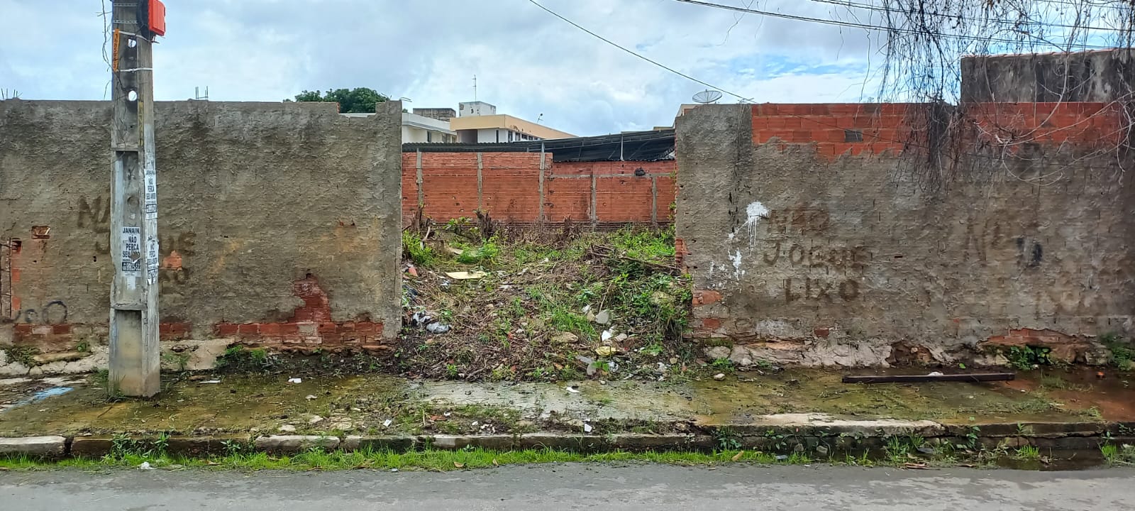 Terreno à Venda, 416 m² em Noivos - Teresina