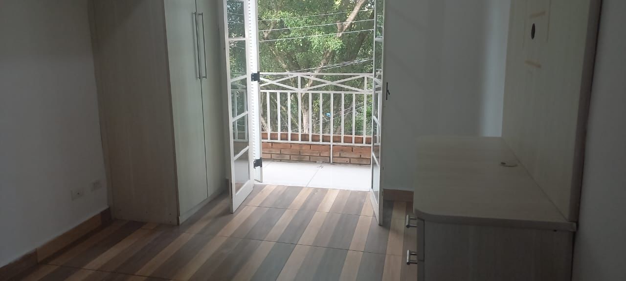 Imagem Sobrado com 2 Quartos à Venda ou Locação, 120 m²em Parque Monte Alegre - Taboão da Serra