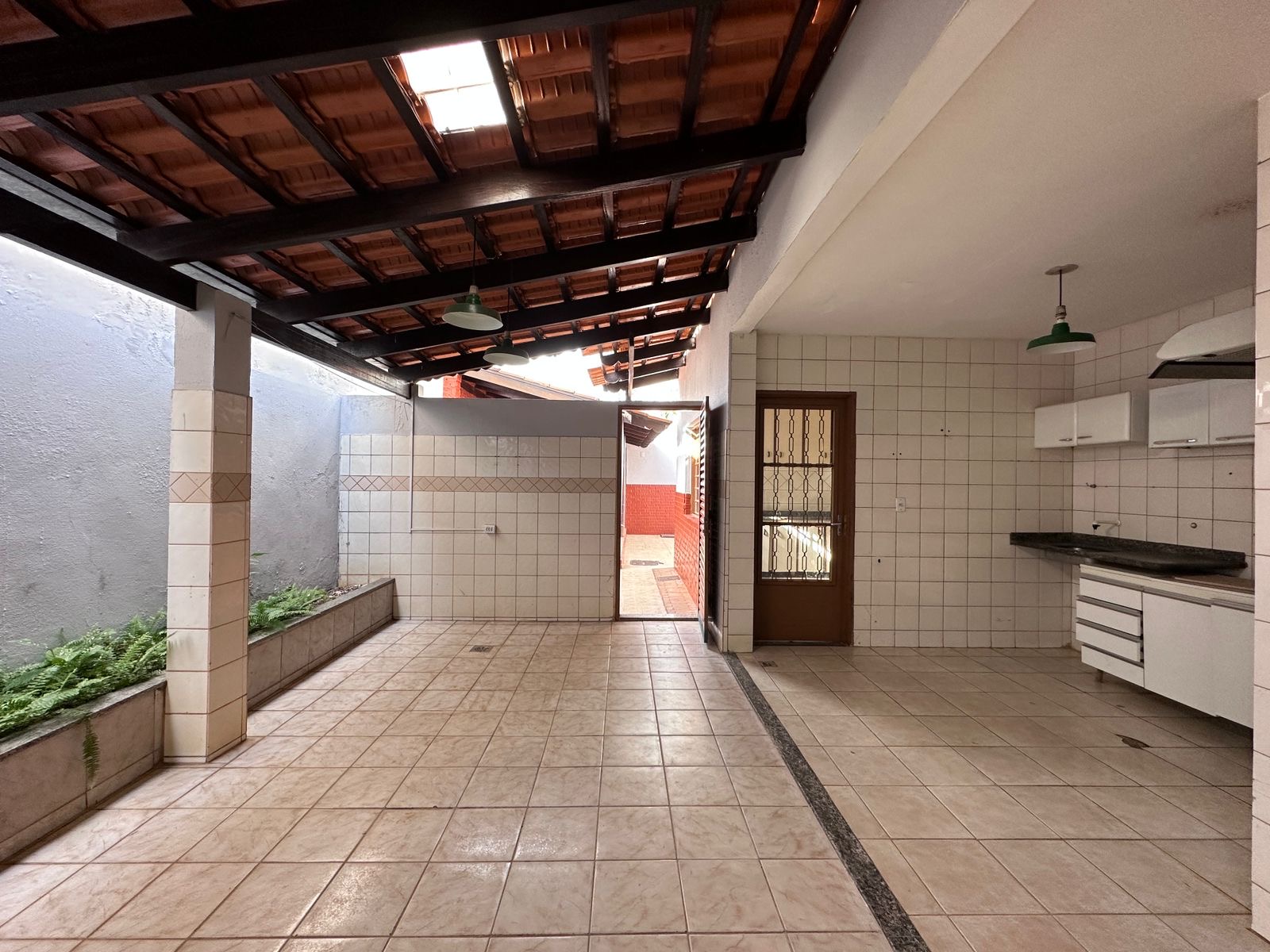 Imagem Sobrado com 4 Quartos à Venda, 188 m²em Jardim América - Goiânia
