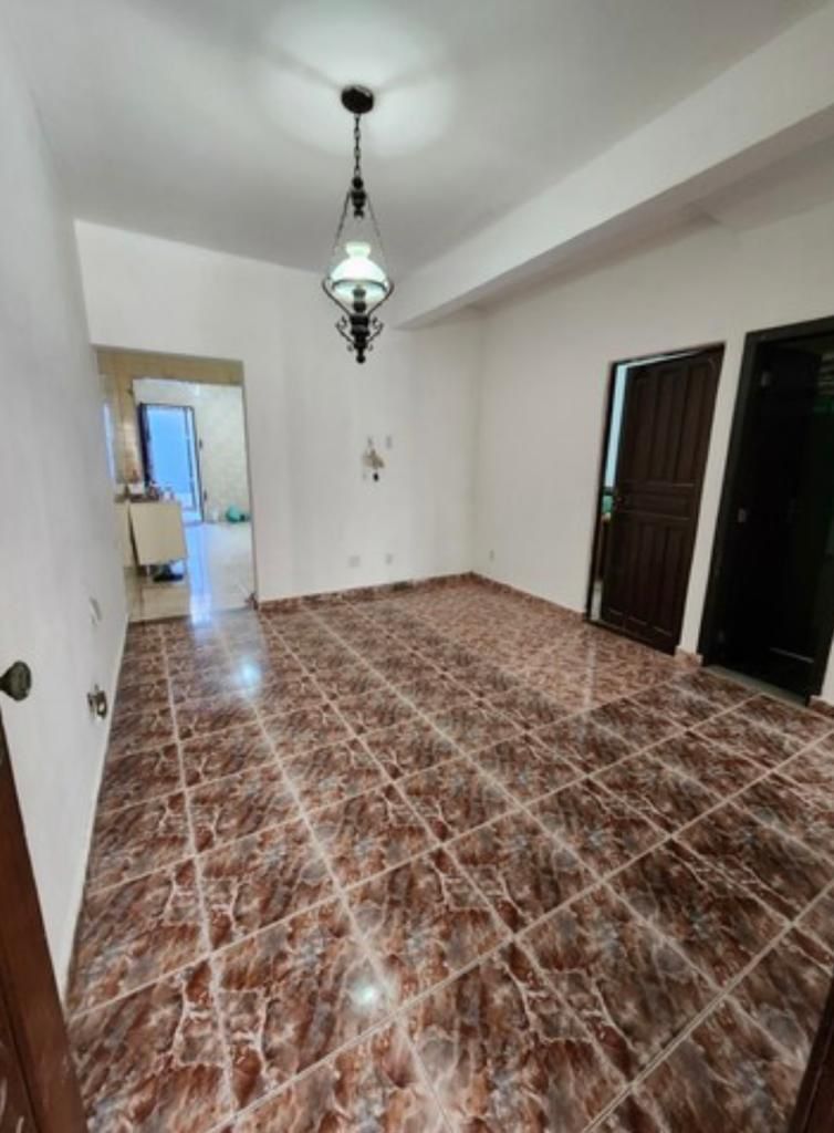 Imagem Casa com 4 Quartos à Venda, 300 m²em Umarizal - Belém Imagem Casa com 4 Quartos à Venda, 300 m²em Umarizal - Belém