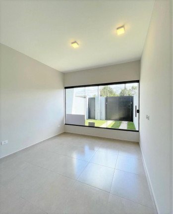 Imagem Casa com 2 Quartos à Venda,  em Balneário dos Golfinhos - Caraguatatuba
