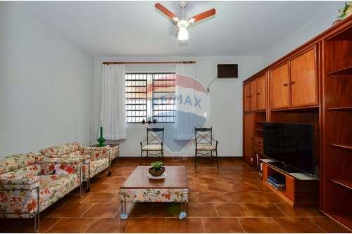 Imagem Sobrado com 3 Quartos à Venda, 351 m²em Jardim Esplanada II - São José dos Campos Imagem Sobrado com 3 Quartos à Venda, 351 m²em Jardim Esplanada II - São José dos Campos