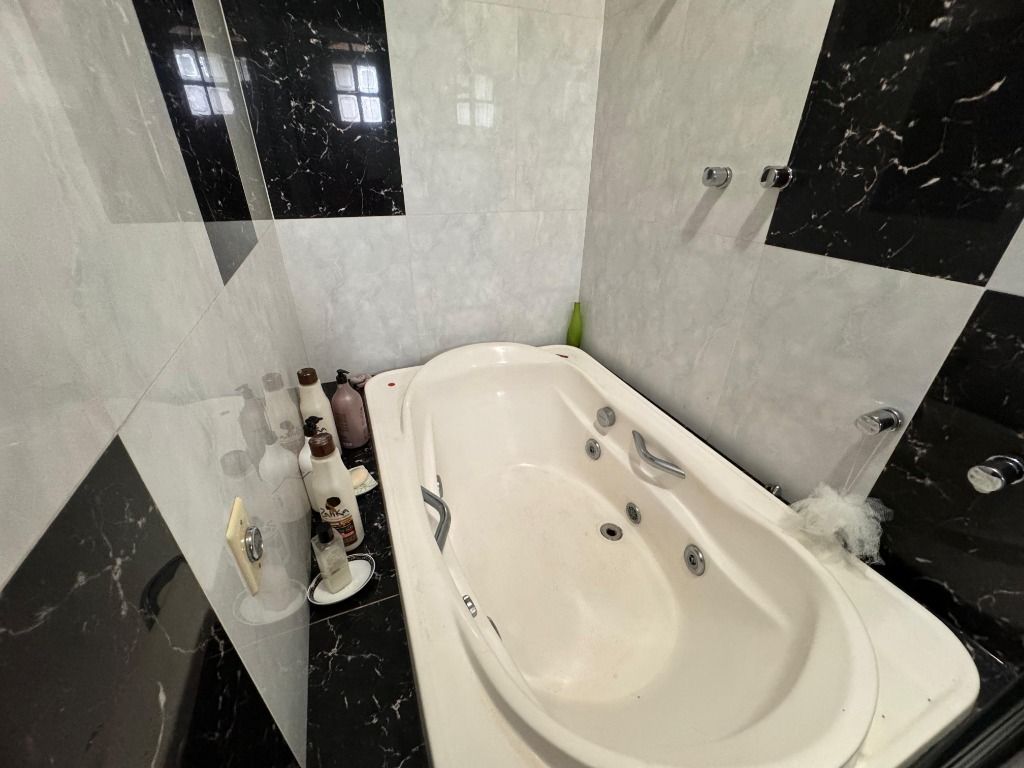 Imagem Casa com 4 Quartos à Venda, 249 m² em Tijuca - Contagem Imagem Casa com 4 Quartos à Venda, 249 m² em Tijuca - Contagem