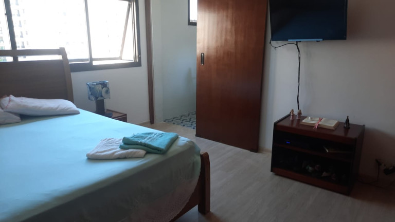 Imagem Apartamento com 3 Quartos para Alugar, 135 m²em Pitangueiras - Guarujá Imagem Apartamento com 3 Quartos para Alugar, 135 m²em Pitangueiras - Guarujá