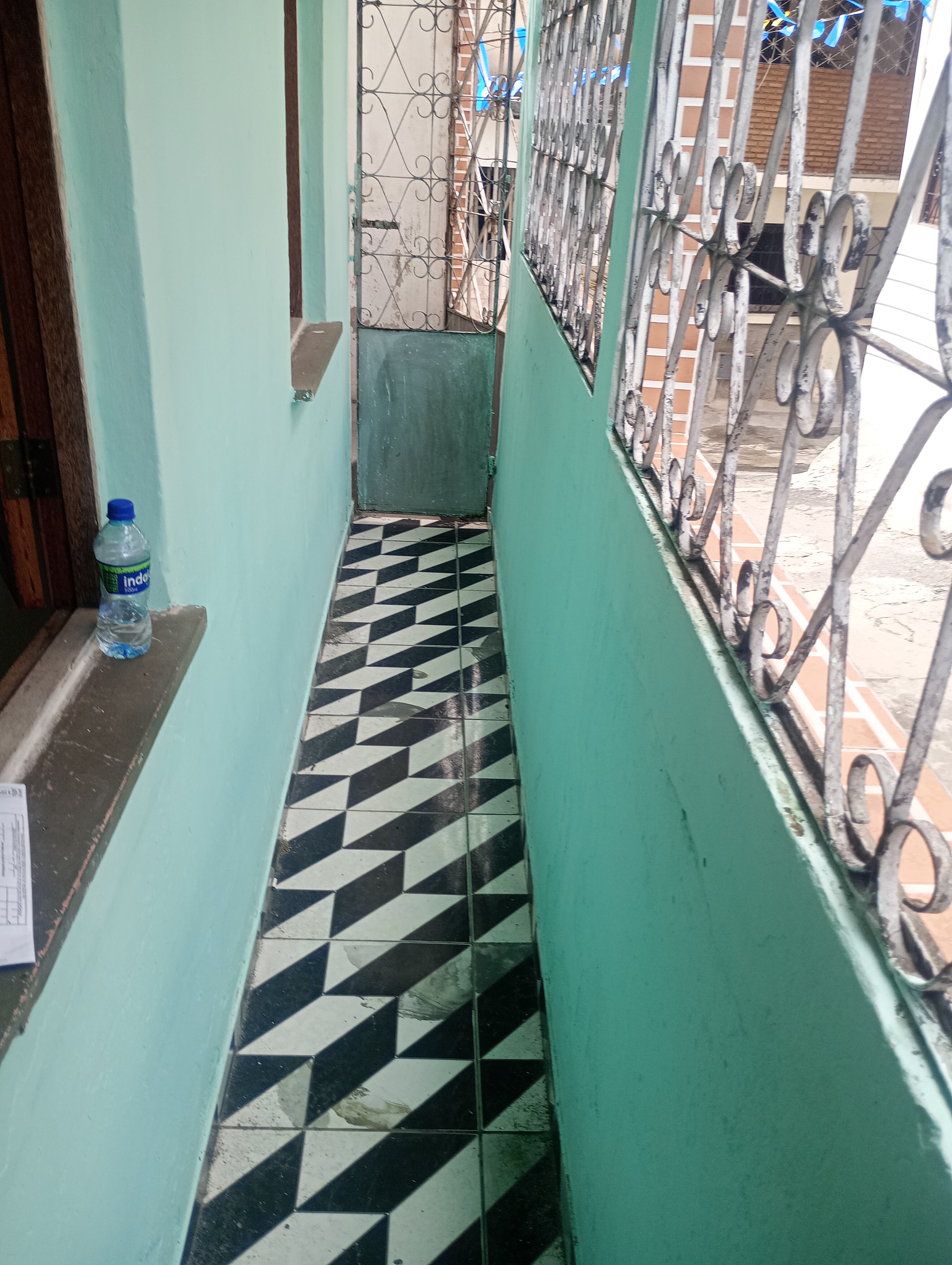 Imagem Casa com 2 Quartos à Venda ou Locação, 60 m² em São Cristóvão - Salvador Imagem Casa com 2 Quartos à Venda ou Locação, 60 m² em São Cristóvão - Salvador