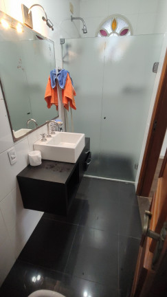 Imagem Sobrado com 9 Quartos à Venda, 165 m²em Vila Mariana - São Paulo