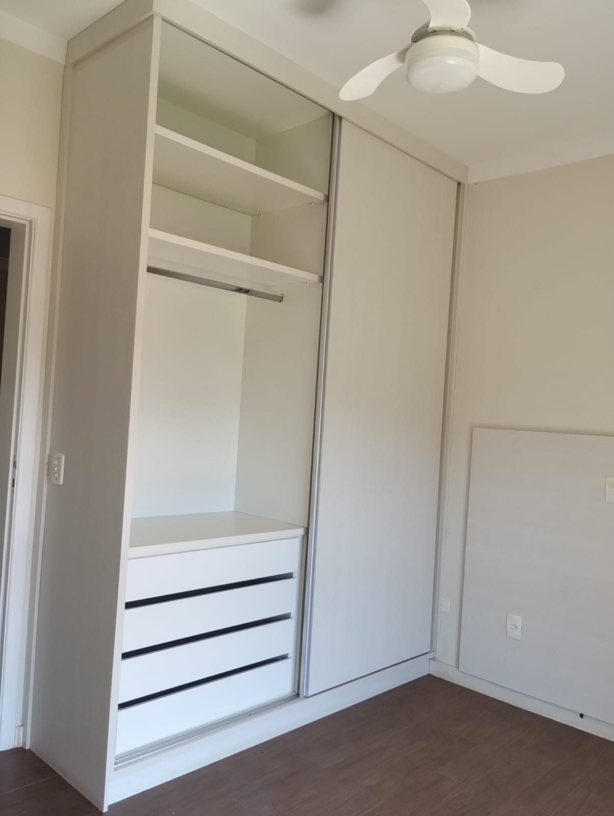 Imagem Casa com 3 Quartos à Venda, 387 m² em Jardim Dona Carmela - Atibaia Imagem Casa com 3 Quartos à Venda, 387 m² em Jardim Dona Carmela - Atibaia