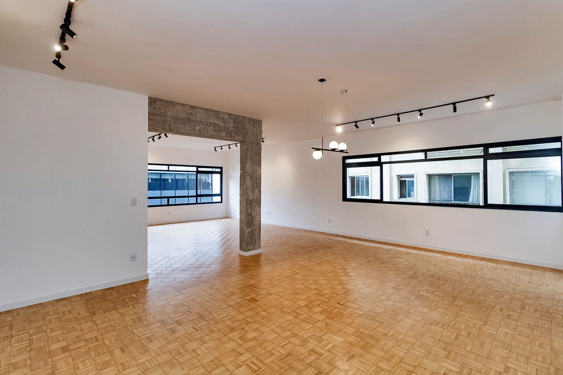 Imagem Apartamento com 3 Quartos à Venda, 220 m²em Cerqueira César - São Paulo
