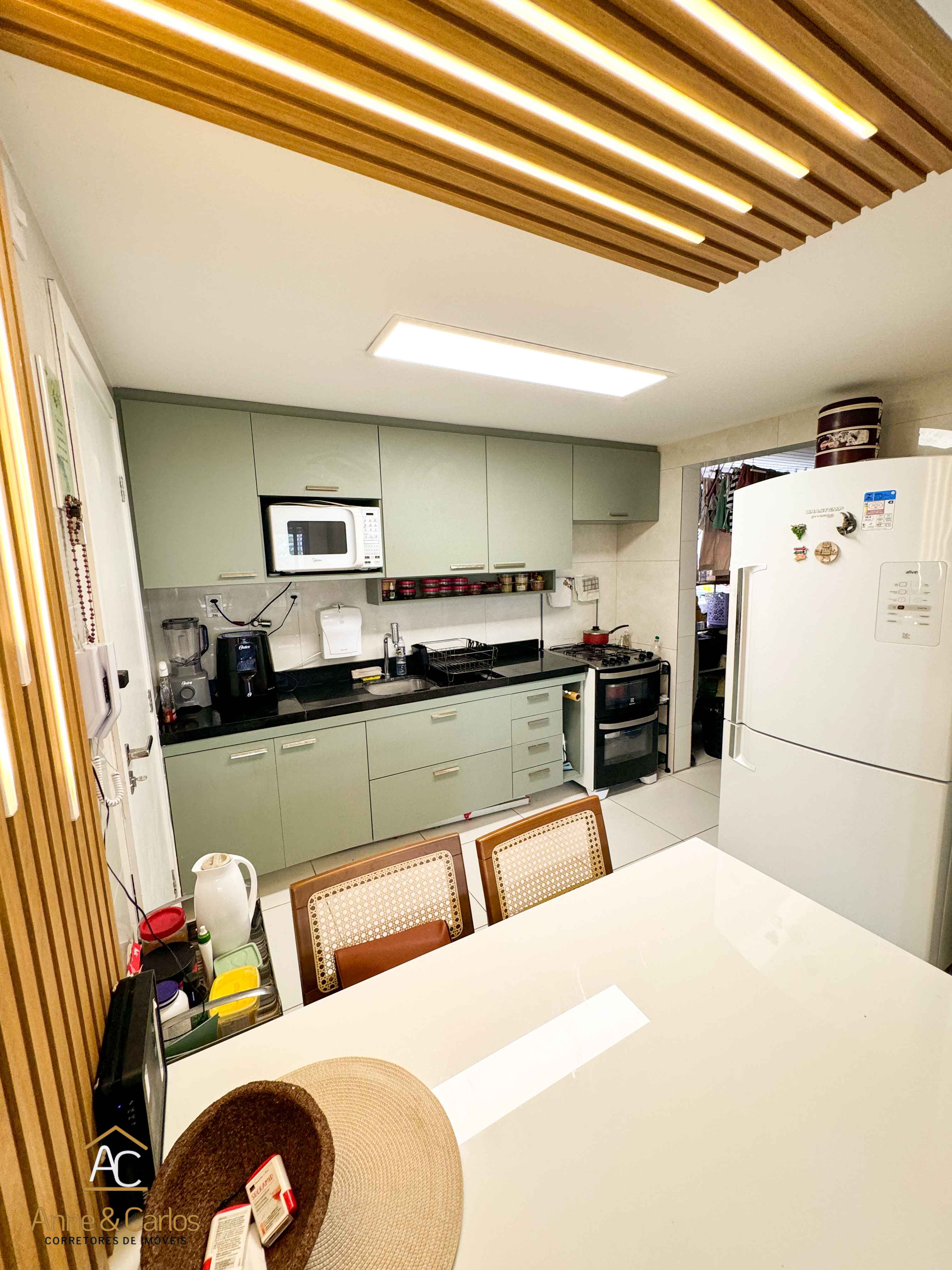 Imagem Apartamento com 4 Quartos à Venda, 95 m²em Farolândia - Aracaju