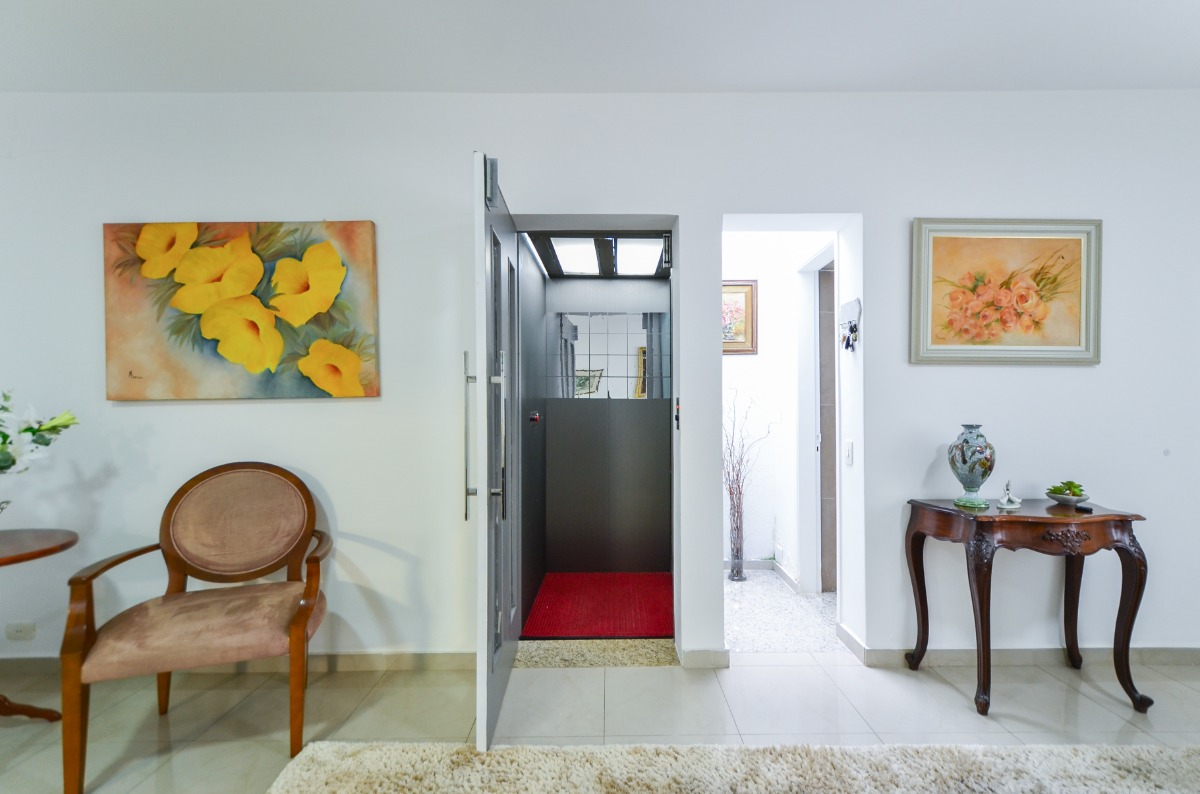 Imagem Sobrado com 4 Quartos à Venda, 413 m²em Indianópolis - São Paulo