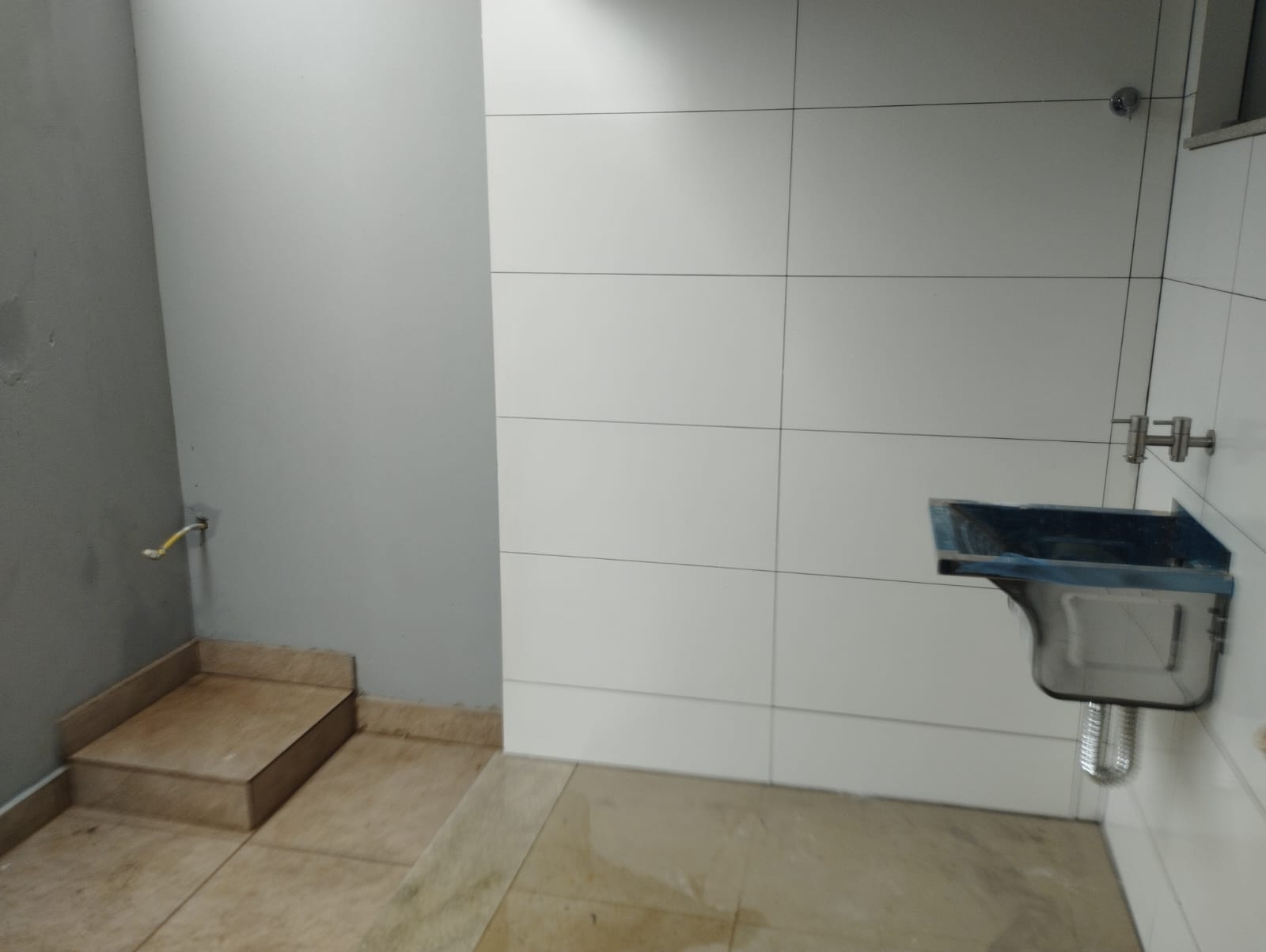 Imagem Casa com 2 Quartos para Alugar, 50 m² em Centro - Rio das Pedras Imagem Casa com 2 Quartos para Alugar, 50 m² em Centro - Rio das Pedras