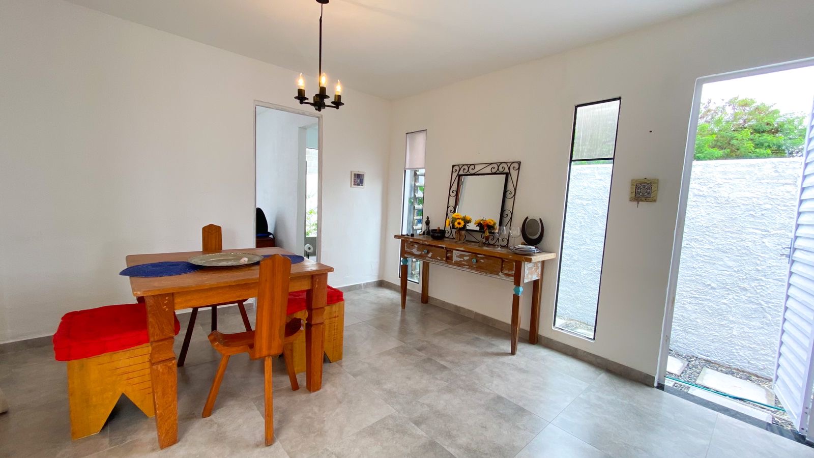 Imagem Casa de Condomínio com 2 Quartos à Venda ou Locação, 165 m²em Vila de Abrantes (Abrantes) - Camaçari Imagem Casa de Condomínio com 2 Quartos à Venda ou Locação, 165 m²em Vila de Abrantes (Abrantes) - Camaçari