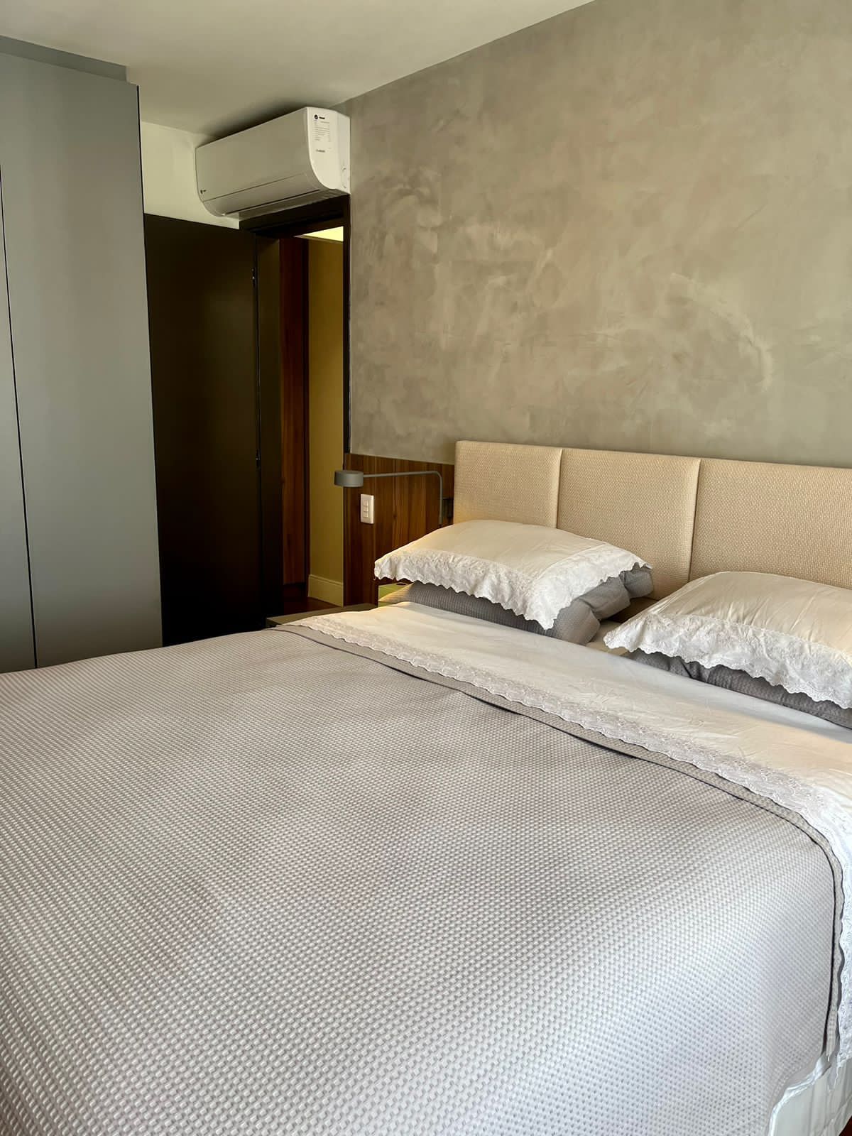 Imagem Apartamento com 2 Quartos à Venda, 75 m²em Moema - São Paulo