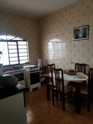 Imagem Casa com 3 Quartos à Venda, 240 m² em Jardim Brasil - Caraguatatuba Imagem Casa com 3 Quartos à Venda, 240 m² em Jardim Brasil - Caraguatatuba