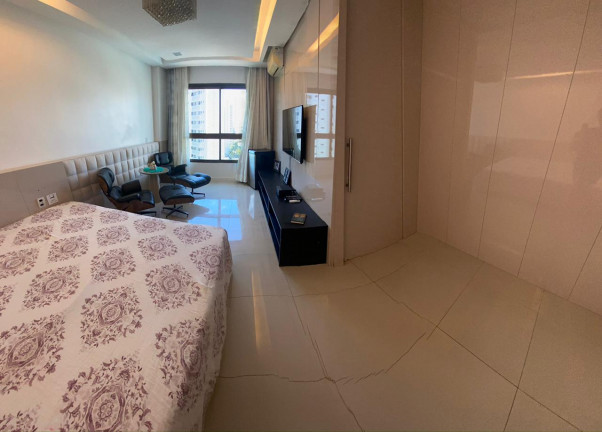 Imagem Apartamento com 4 Quartos à Venda, 243 m² em Patamares - Salvador
