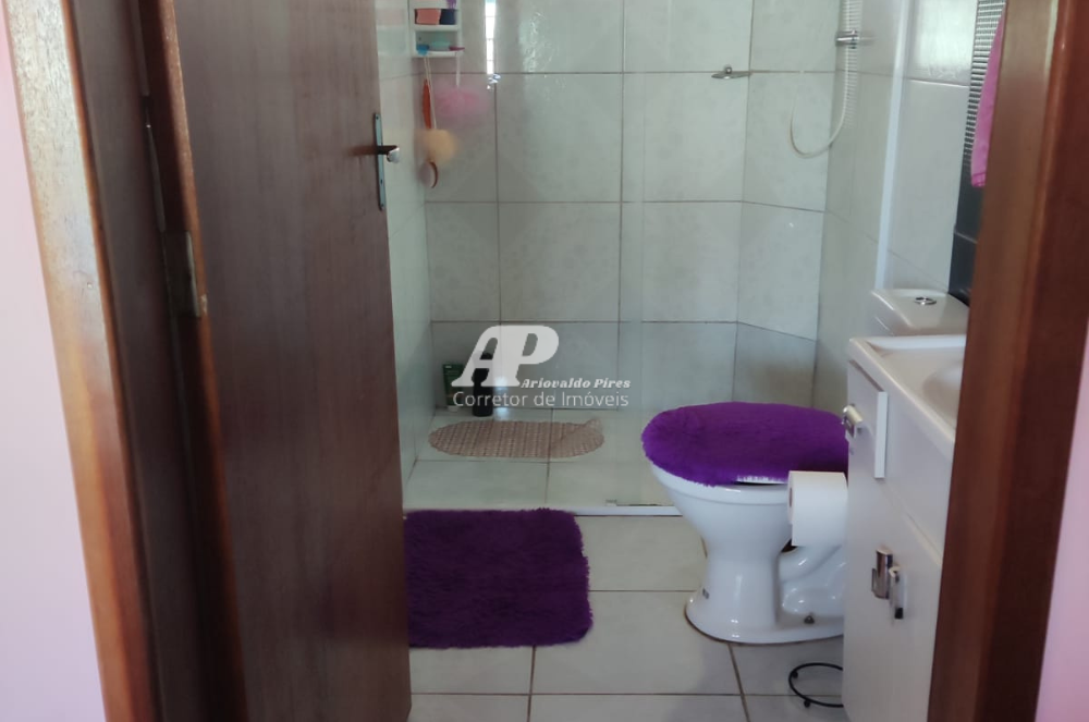 Imagem Casa com 6 Quartos à Venda, 250 m²em Cará-cará - Ponta Grossa Imagem Casa com 6 Quartos à Venda, 250 m²em Cará-cará - Ponta Grossa