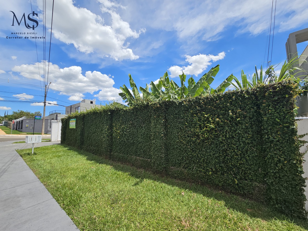 Imagem Terreno à Venda, 745 m²em Setor Habitacional Taquari (Lago Norte) - Brasília