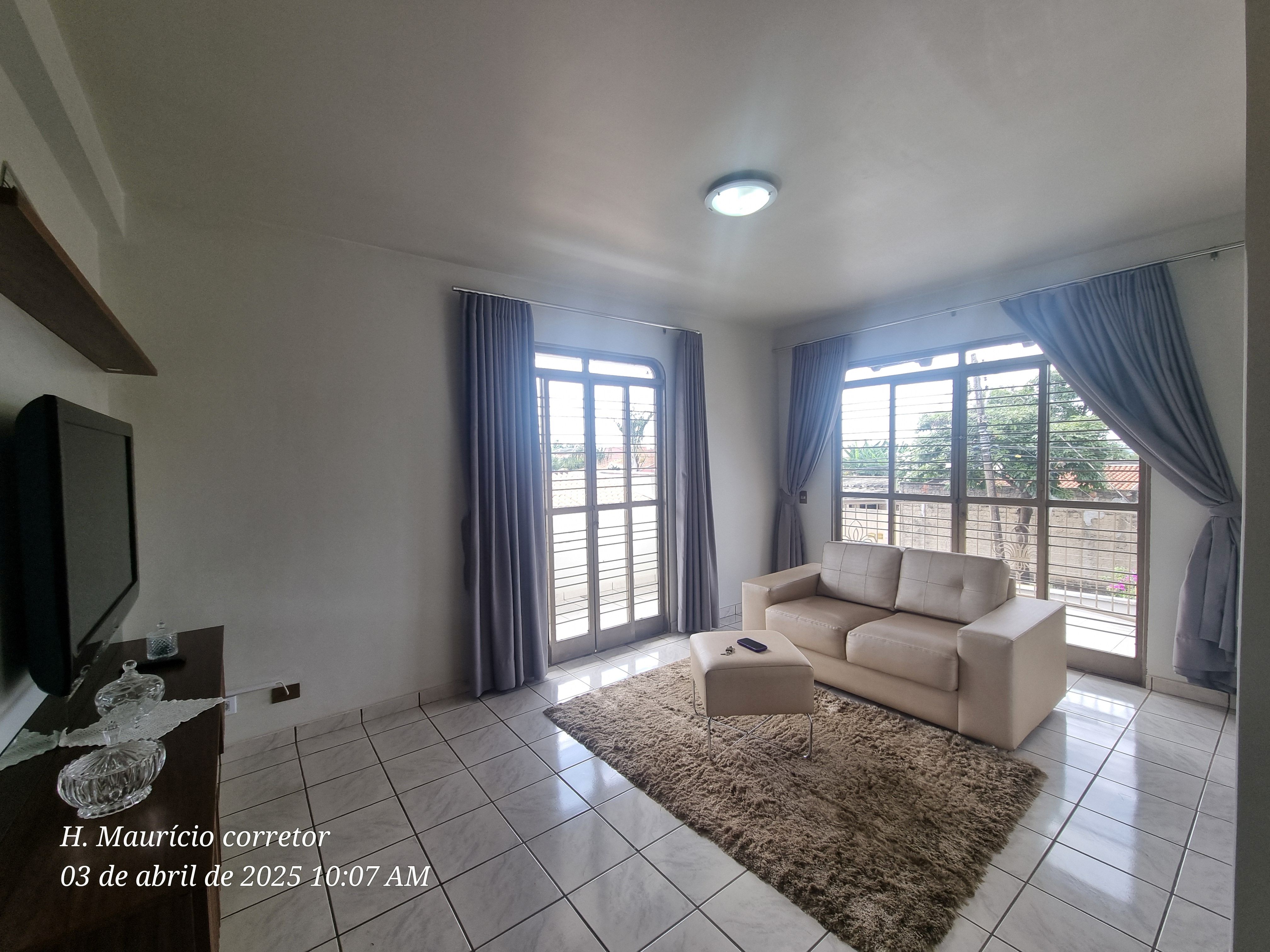 Imagem Sobrado com 4 Quartos à Venda, 250 m² em Setor Jaó - Goiânia Imagem Sobrado com 4 Quartos à Venda, 250 m² em Setor Jaó - Goiânia