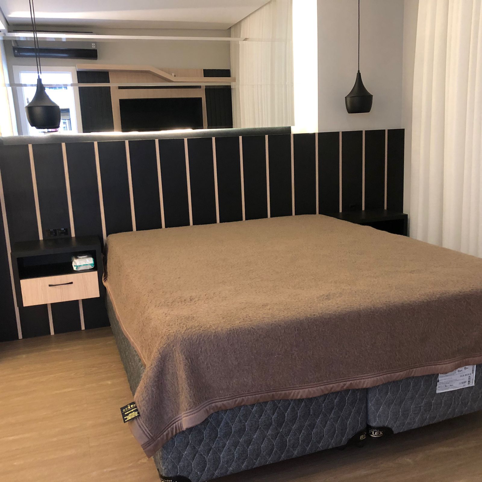 Imagem Apartamento com 3 Quartos à Venda, 143 m²em Centro - Balneário Camboriú Imagem Apartamento com 3 Quartos à Venda, 143 m²em Centro - Balneário Camboriú