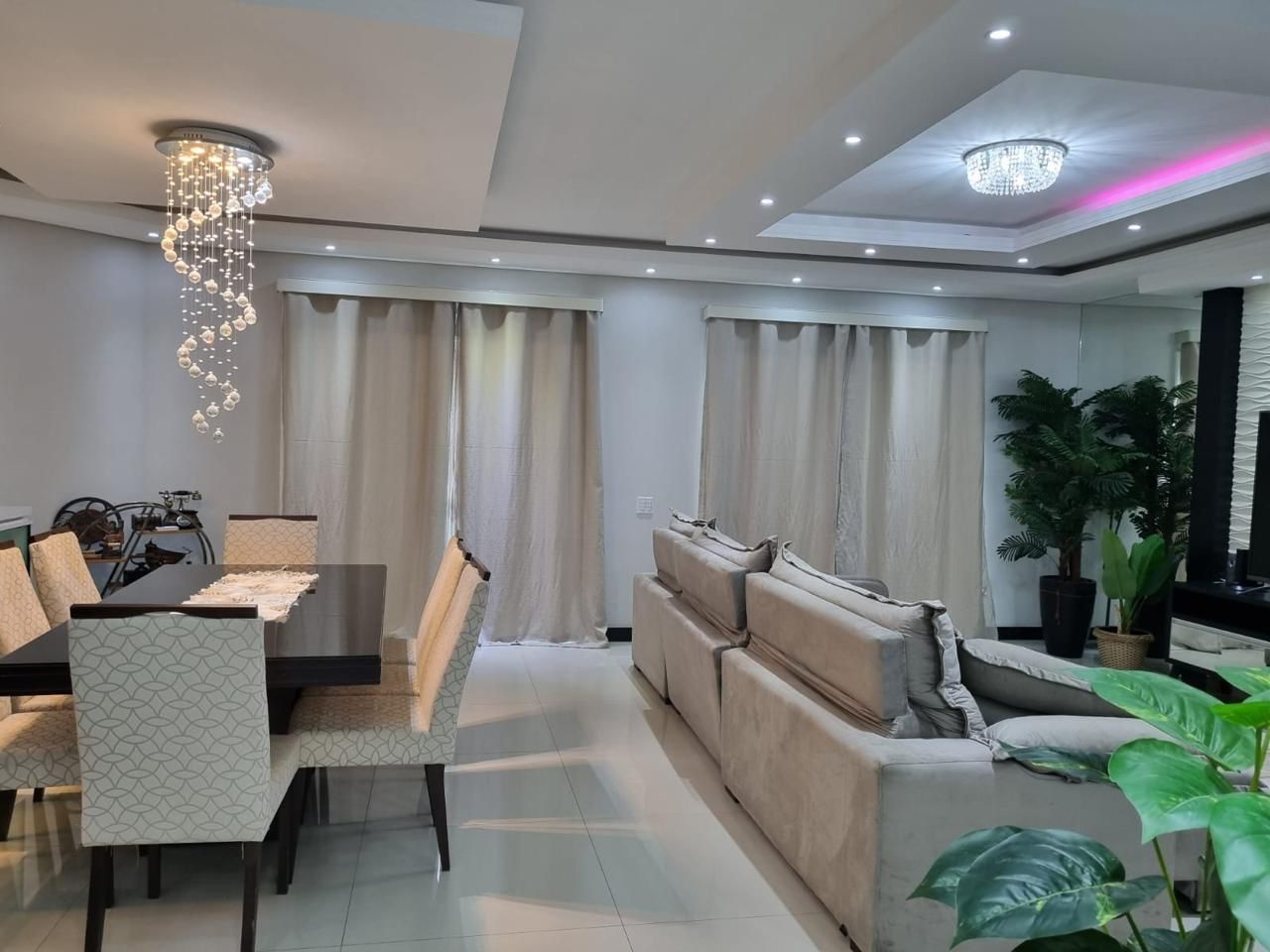 Imagem Casa de Condomínio com 3 Quartos à Venda, 300 m² em Jardim Promeca - Várzea Paulista