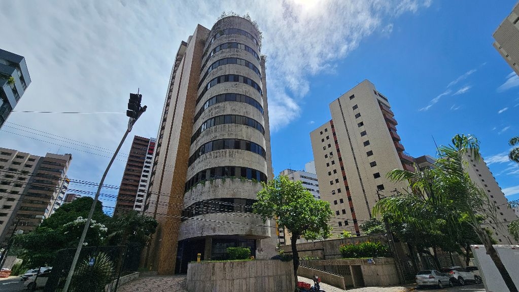 Foto do imóvel Apartamento com 4 Quartos à Venda, 292 m²em Meireles - Fortaleza