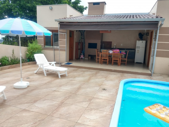 Imagem Casa com 3 Quartos à Venda, 200 m² em Petrópolis - Novo Hamburgo