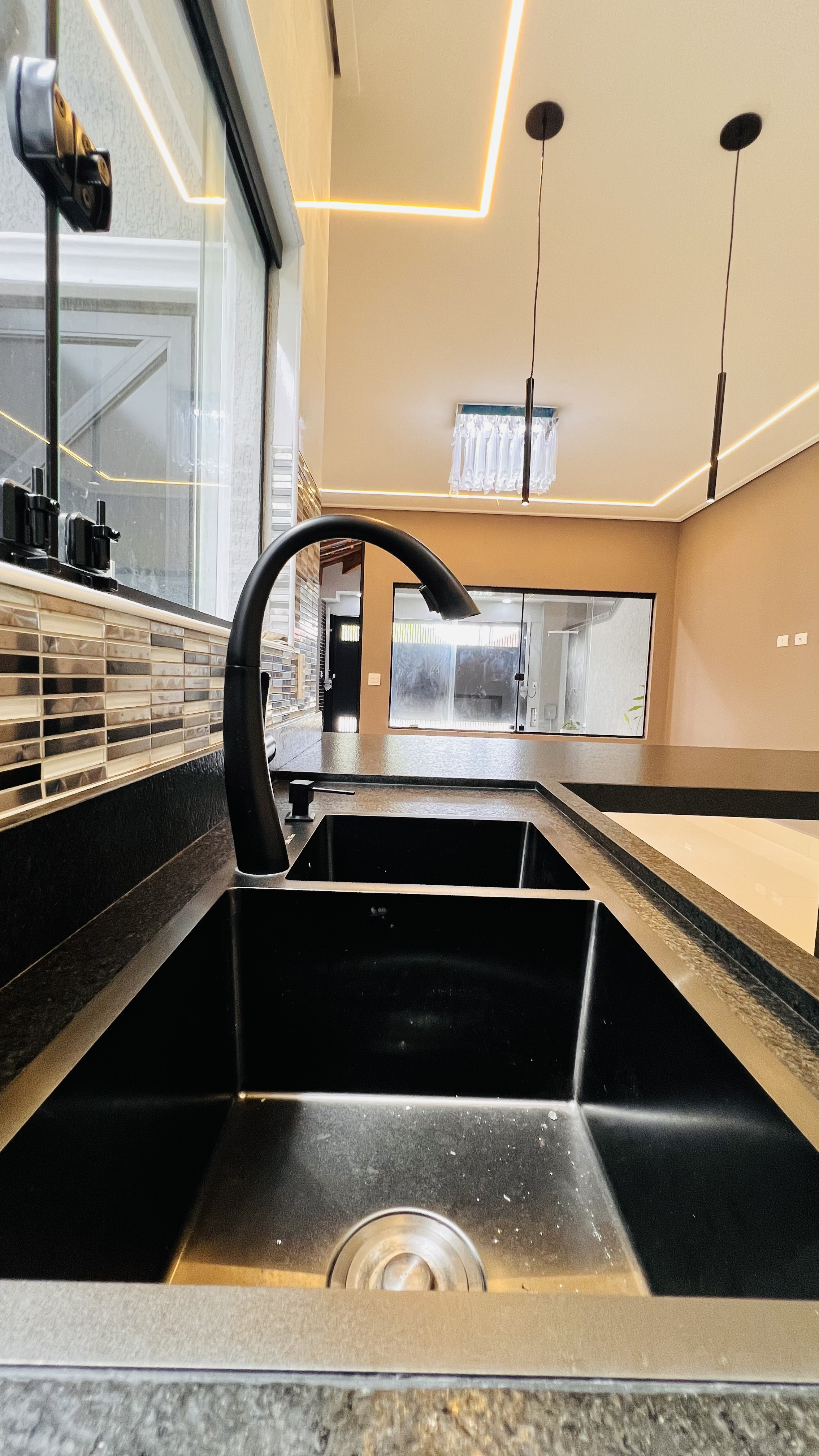 Imagem Casa com 1 Quarto à Venda, 115 m²em Caiçara - Praia Grande