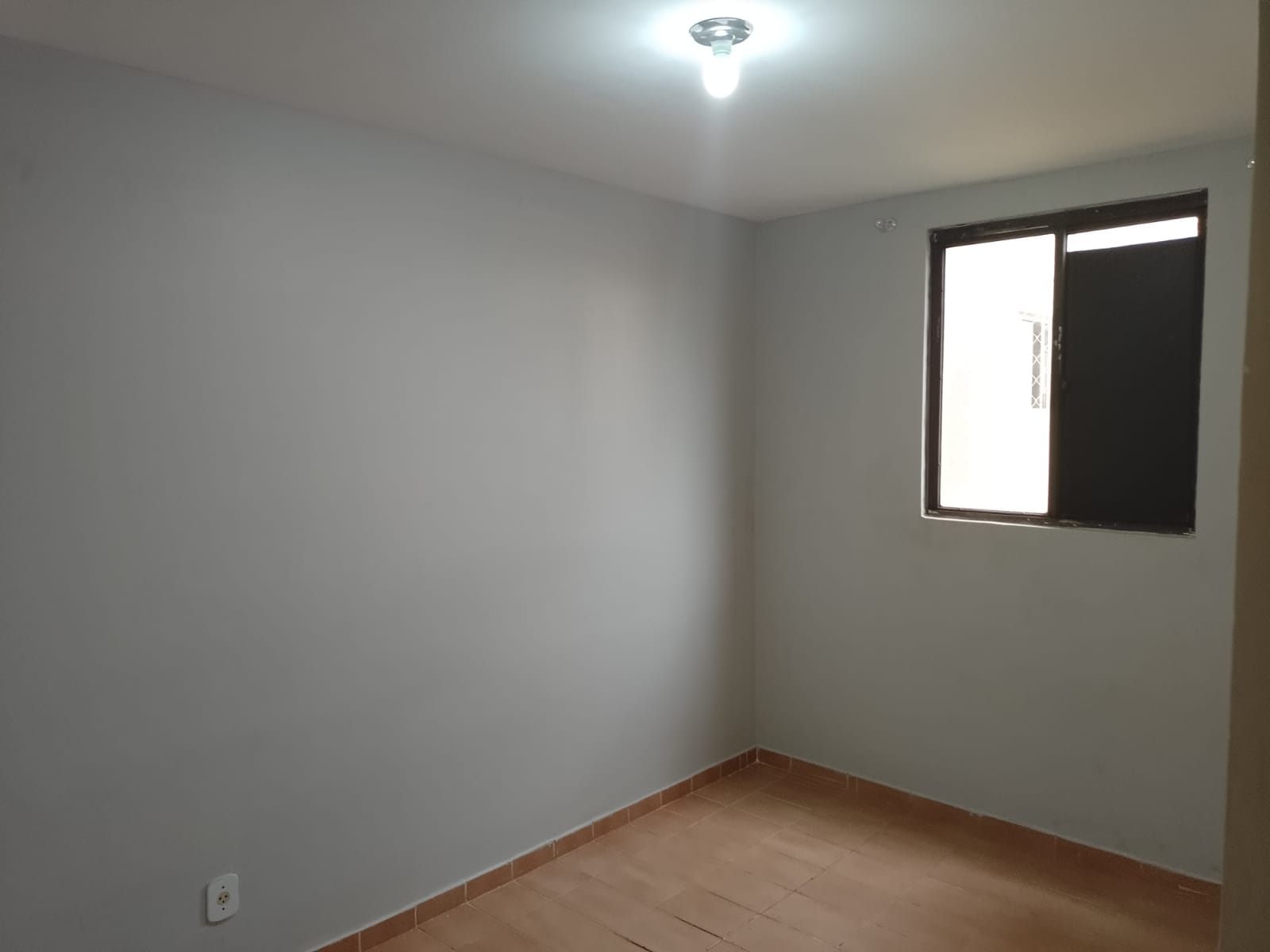 Imagem Apartamento com 2 Quartos à Venda, 44 m²em Samambaia Sul (Samambaia) - Brasília