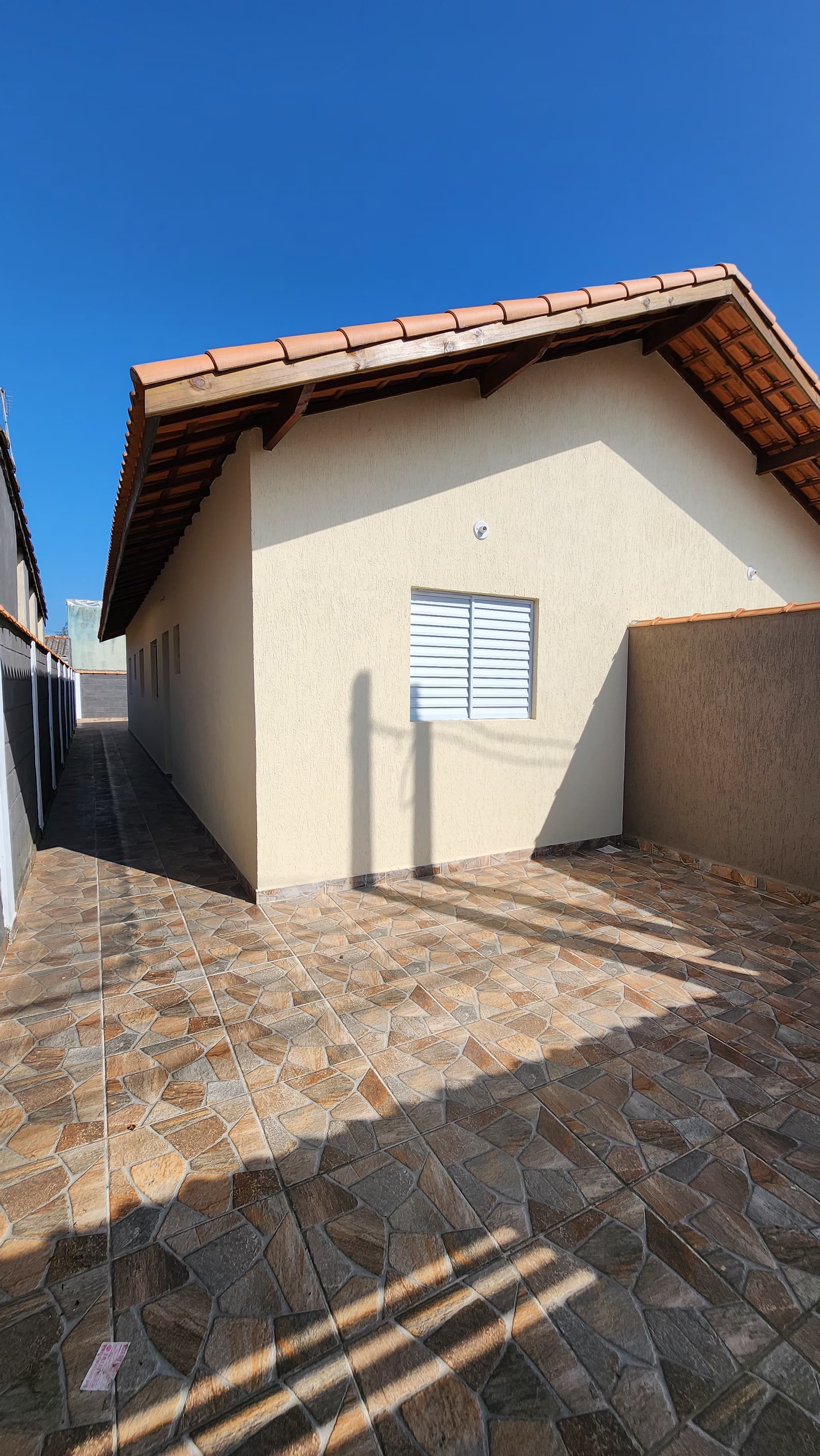 Imagem Casa com 2 Quartos à Venda, 61 m²em Jardim Nova Itanhaém - Itanhaém Imagem Casa com 2 Quartos à Venda, 61 m²em Jardim Nova Itanhaém - Itanhaém