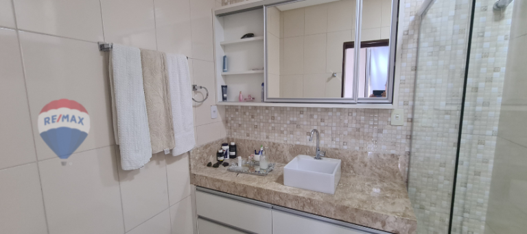 Imagem Casa com 4 Quartos à Venda, 350 m² em Portal do Sol - João Pessoa Imagem Casa com 4 Quartos à Venda, 350 m² em Portal do Sol - João Pessoa