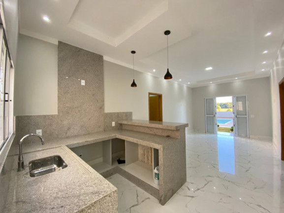 Imagem Casa com 3 Quartos à Venda, 204 m² em Jardim Alvorada - Alfenas Imagem Casa com 3 Quartos à Venda, 204 m² em Jardim Alvorada - Alfenas