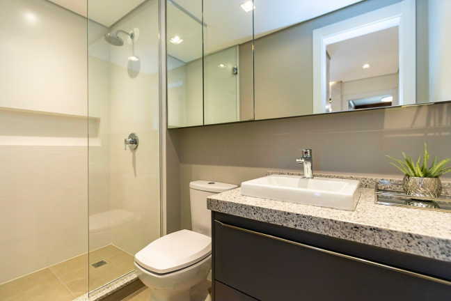 Imagem Apartamento com 2 Quartos à Venda,  em Campo Comprido - Curitiba
