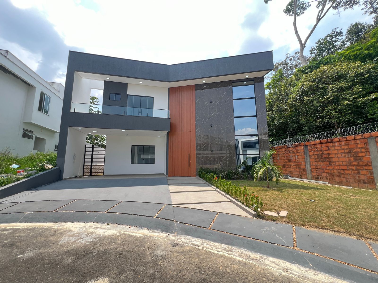 Imagem Casa de Condomínio com 4 Quartos à Venda, 368 m²em Ponta Negra - Manaus Imagem Casa de Condomínio com 4 Quartos à Venda, 368 m²em Ponta Negra - Manaus