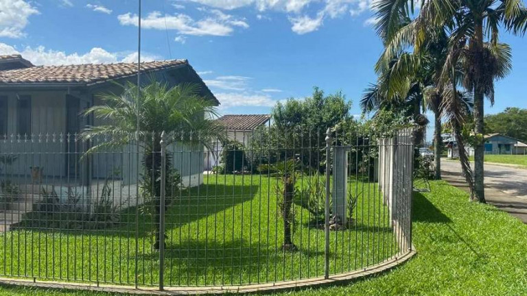 Imagem Casa com 3 Quartos à Venda, 148 m² em Milanese - Criciúma Imagem Casa com 3 Quartos à Venda, 148 m² em Milanese - Criciúma