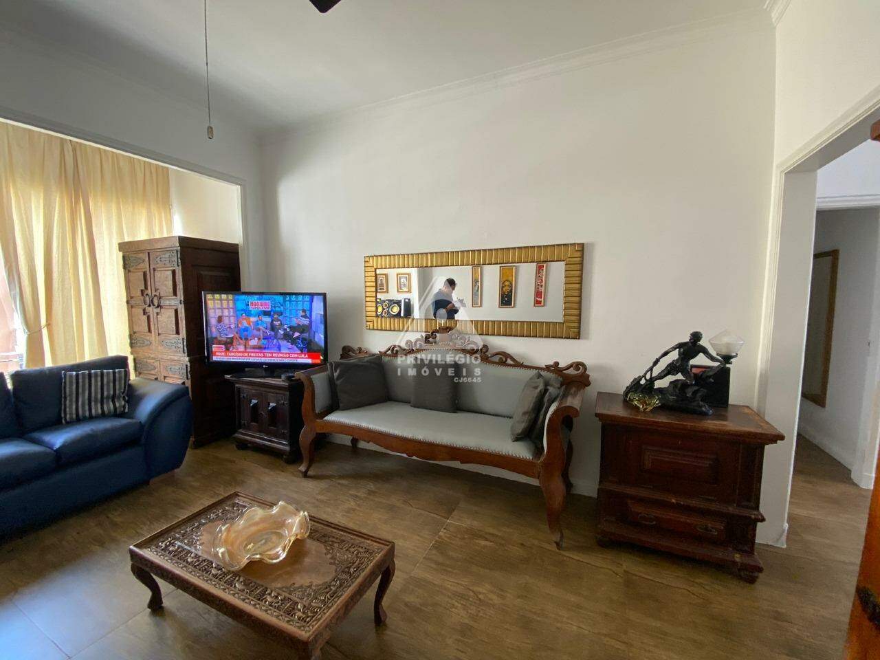 Imagem Apartamento com 3 Quartos à Venda, 160 m²em Copacabana - Rio de Janeiro